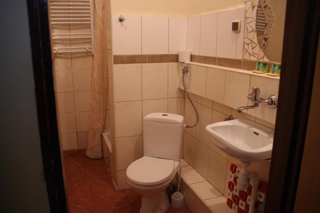 Zajazd Pod Kominkiem - Brzoza Kolo Torunia Bagian luar foto